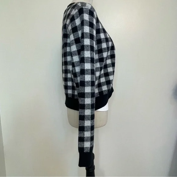 Buffalo Check Cropped Cardigan - Picture 2 of 14